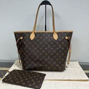 Louis Vuitton Neverfull Medium Handle Bag